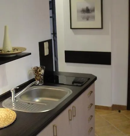 Appartement Centrum 2 *